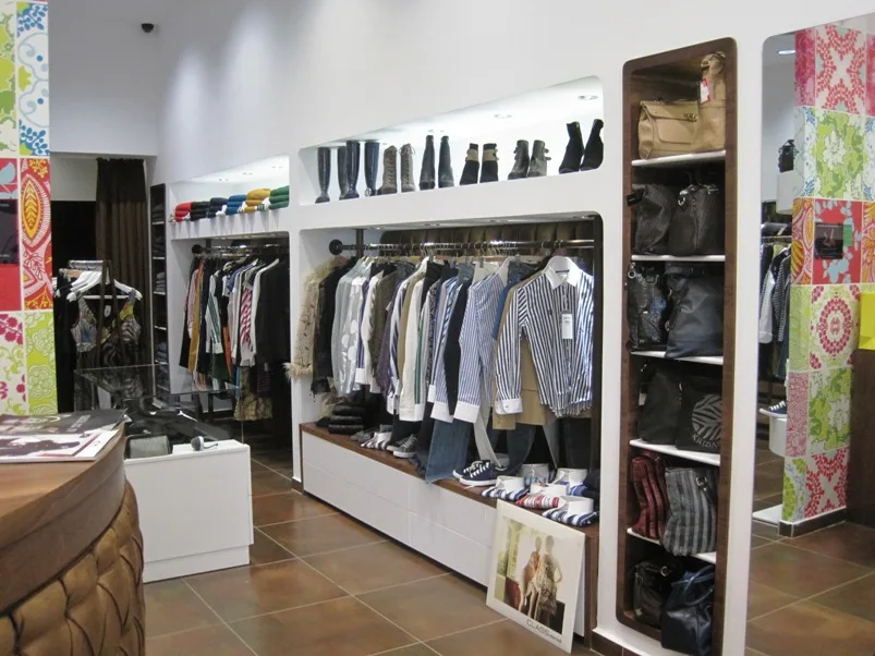 Kayseri Outlet Mağaza Tasarımı & Uygulaması iç mimari proje görseli