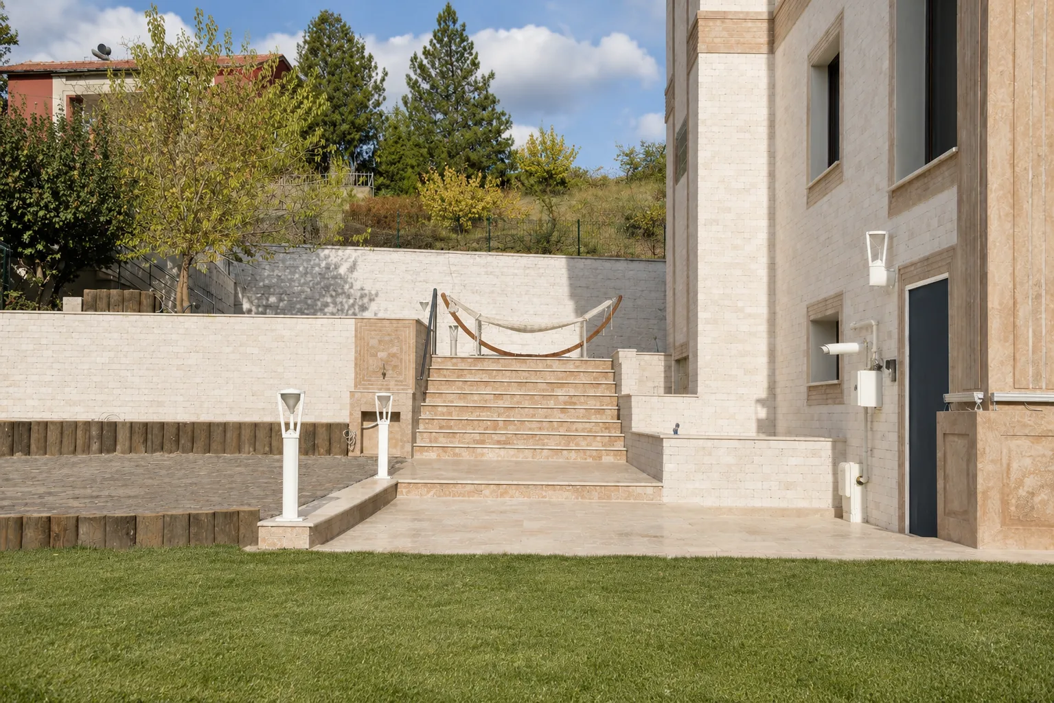 Kayseri Villa Cephe ve Peyzaj Tasarımı & Uygulaması iç mimari proje görseli